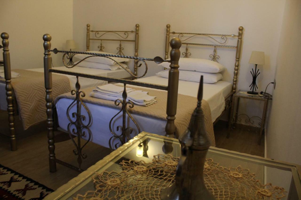 Hotel Vila Aleksander Berat Eksteriør billede